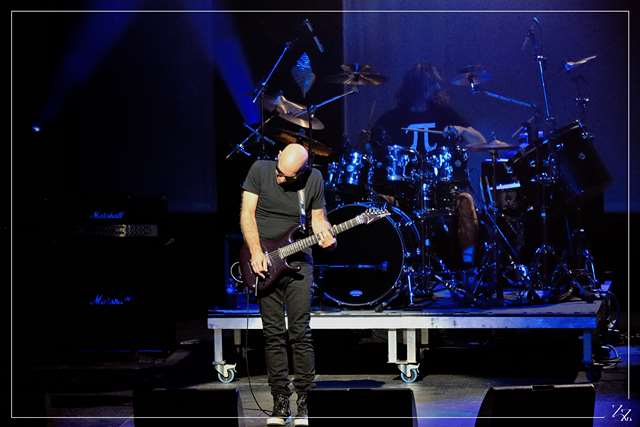 NIK_3013-v2 Joe Satriani 17-09-2015 (Zz) (p).jpg